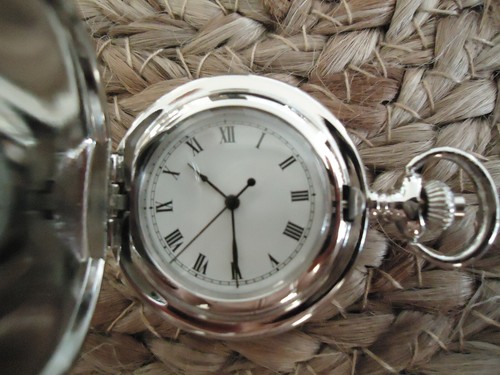 Taschenuhr silberfarben - taschenuhr,
